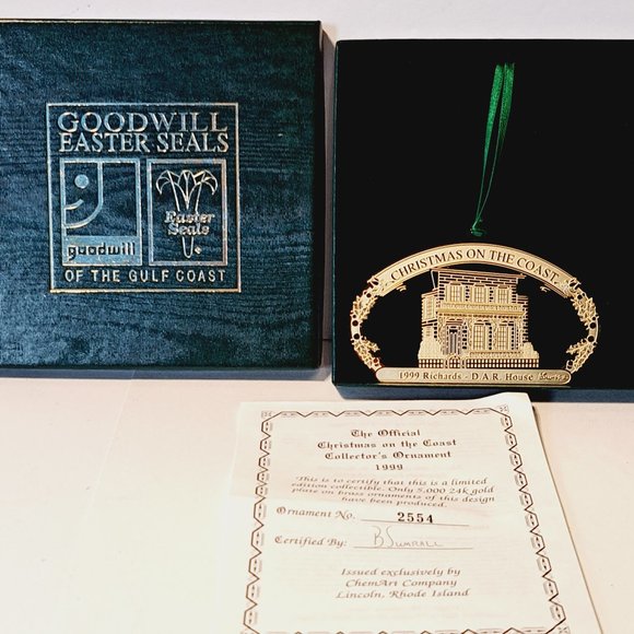 1999 Christmas on the Coast Ornament Richards D.A.R. Goodwill Easter Seals - Picture 1 of 6